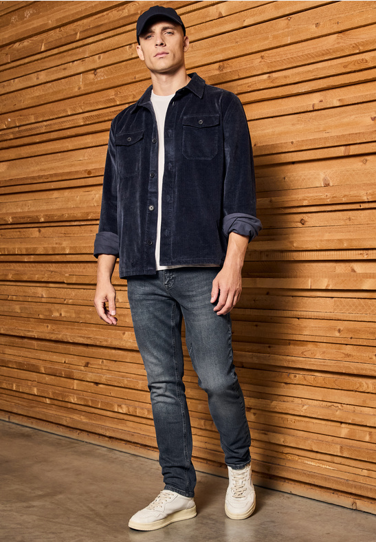 379743_17186_D3797431718632H_4067606401354_4_m